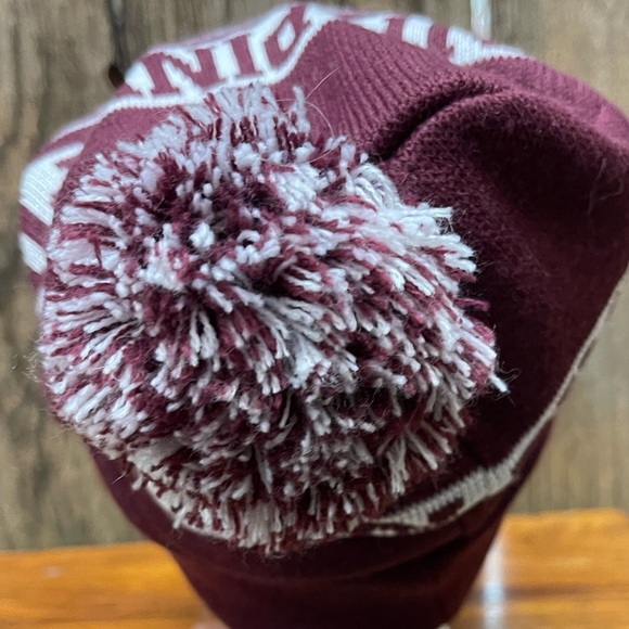 PINK Pullover beanie - Picture 2 of 5